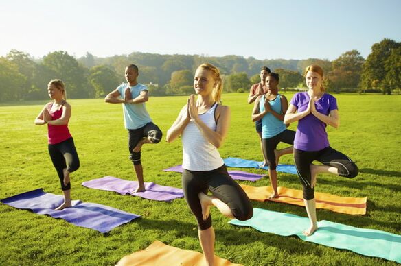 Yoga-Kurse zum Abnehmen und zur Verbesserung der Gesundheit des gesamten Körpers